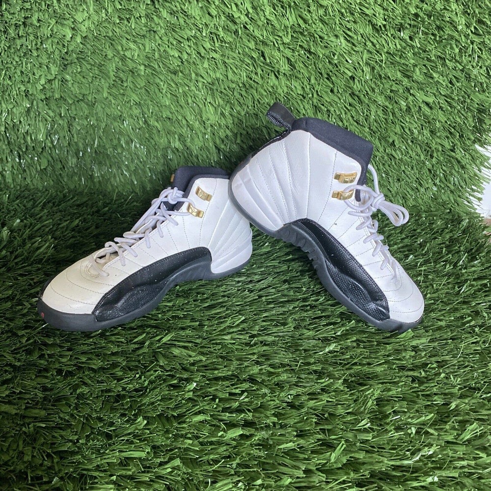 Nike Air Jordan 12 Retro Taxi 2013 Size 6.5y 8 Womens 153265-125 used